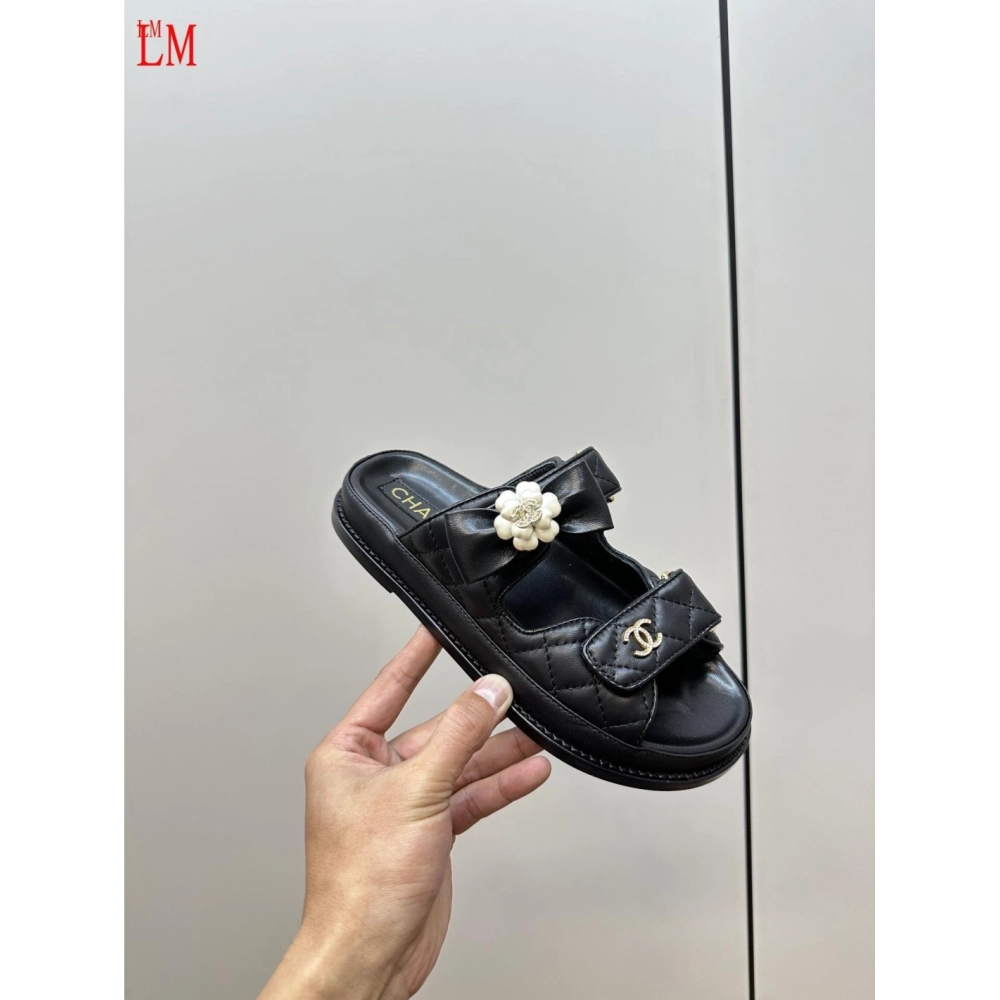 Chanel Slippers 055,Chanel Slippers,Slides Slippers,More Brands
