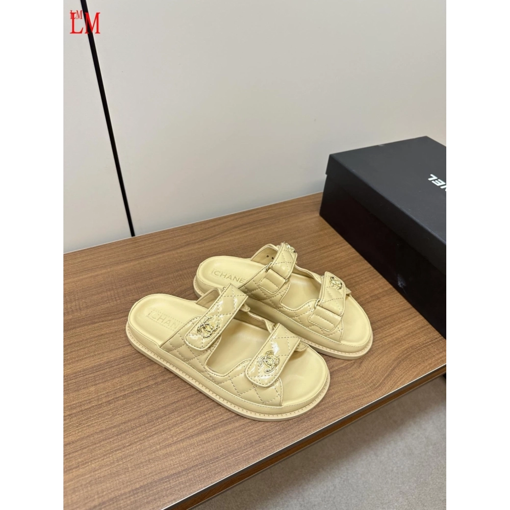 Chanel Slippers 059,Chanel Slippers,Slides Slippers,More Brands