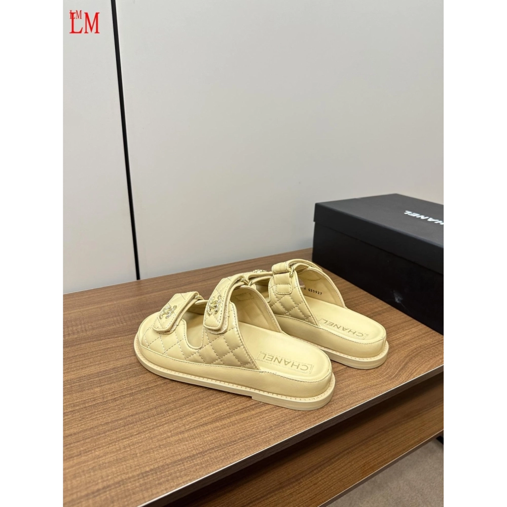 Chanel Slippers 059,Chanel Slippers,Slides Slippers,More Brands