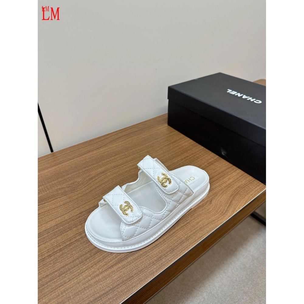 Chanel Slippers 060,Chanel Slippers,Slides Slippers,More Brands