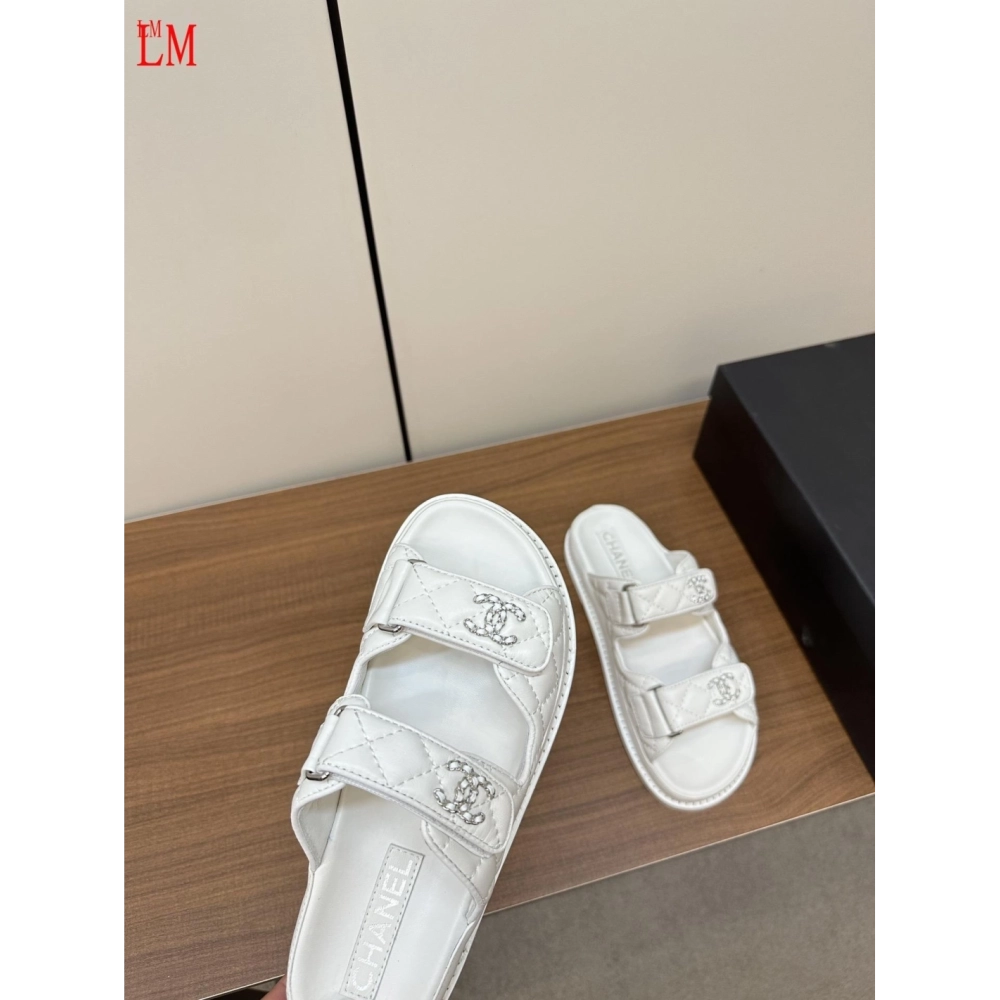 Chanel Slippers 063,Chanel Slippers,Slides Slippers,More Brands