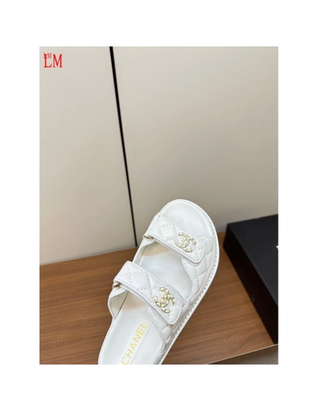 Chanel Slippers 064,Chanel Slippers,Slides Slippers,More Brands