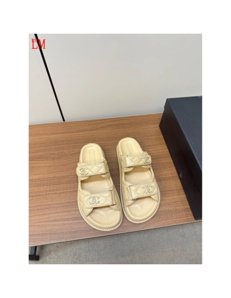 Chanel Slippers 065,Chanel Slippers,Slides Slippers,More Brands