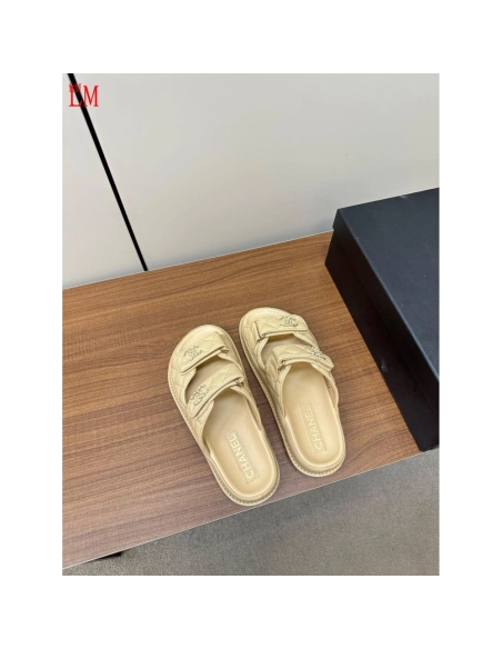 Chanel Slippers 065,Chanel Slippers,Slides Slippers,More Brands