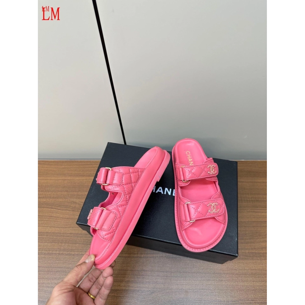 Chanel Slippers 069,Chanel Slippers,Slides Slippers,More Brands