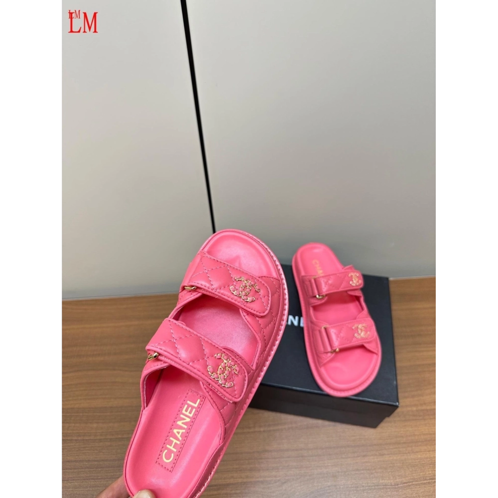 Chanel Slippers 069,Chanel Slippers,Slides Slippers,More Brands
