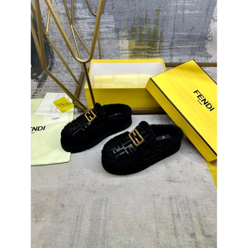 Fendi Slippers 046,Fendi Slippers,Slides Slippers,More Brands