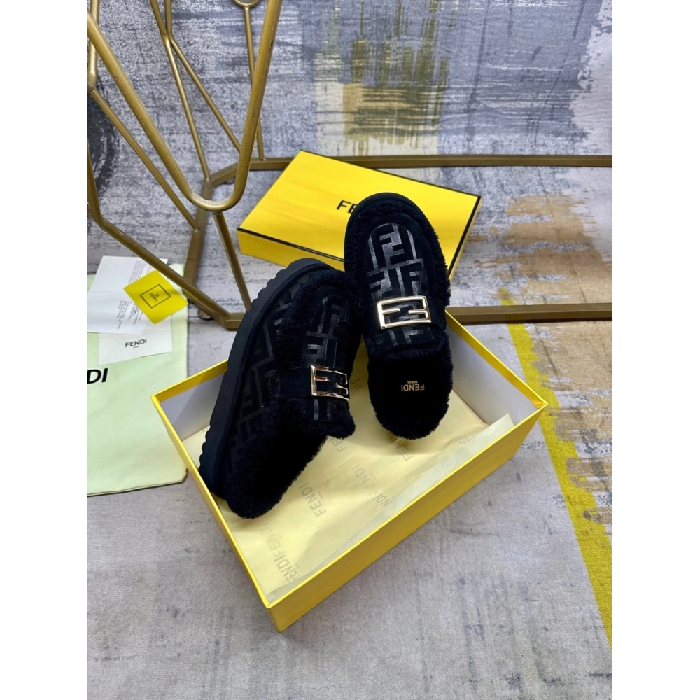 Fendi Slippers 046,Fendi Slippers,Slides Slippers,More Brands