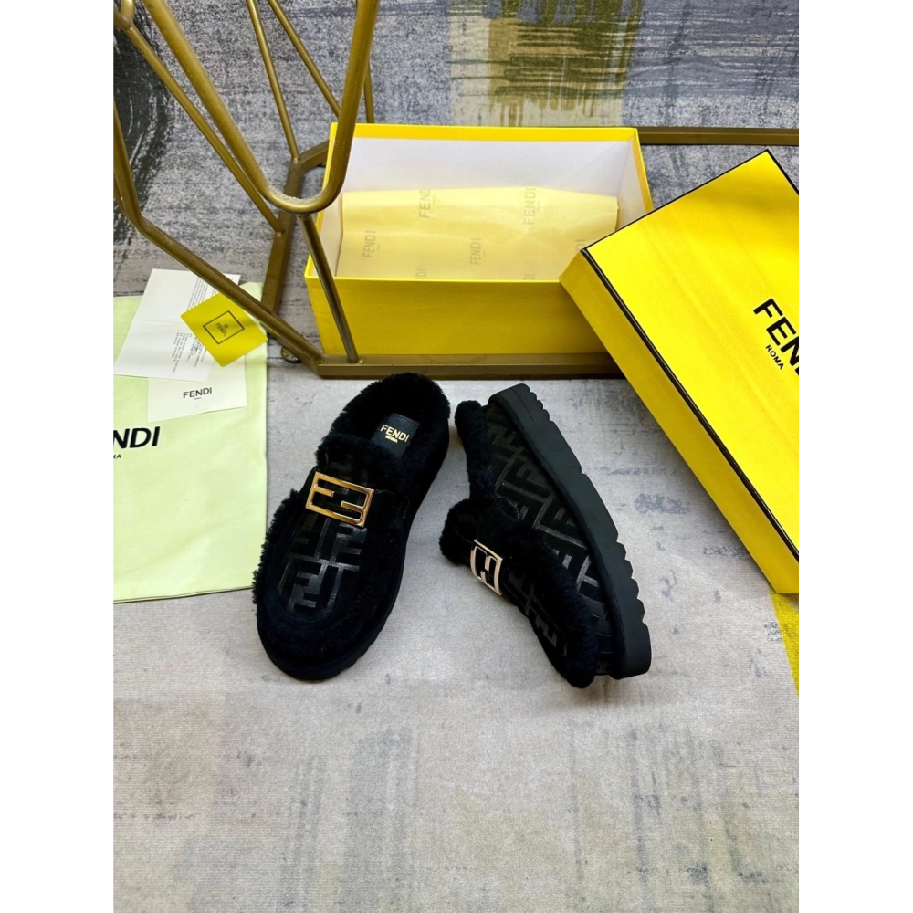 Fendi Slippers 046,Fendi Slippers,Slides Slippers,More Brands