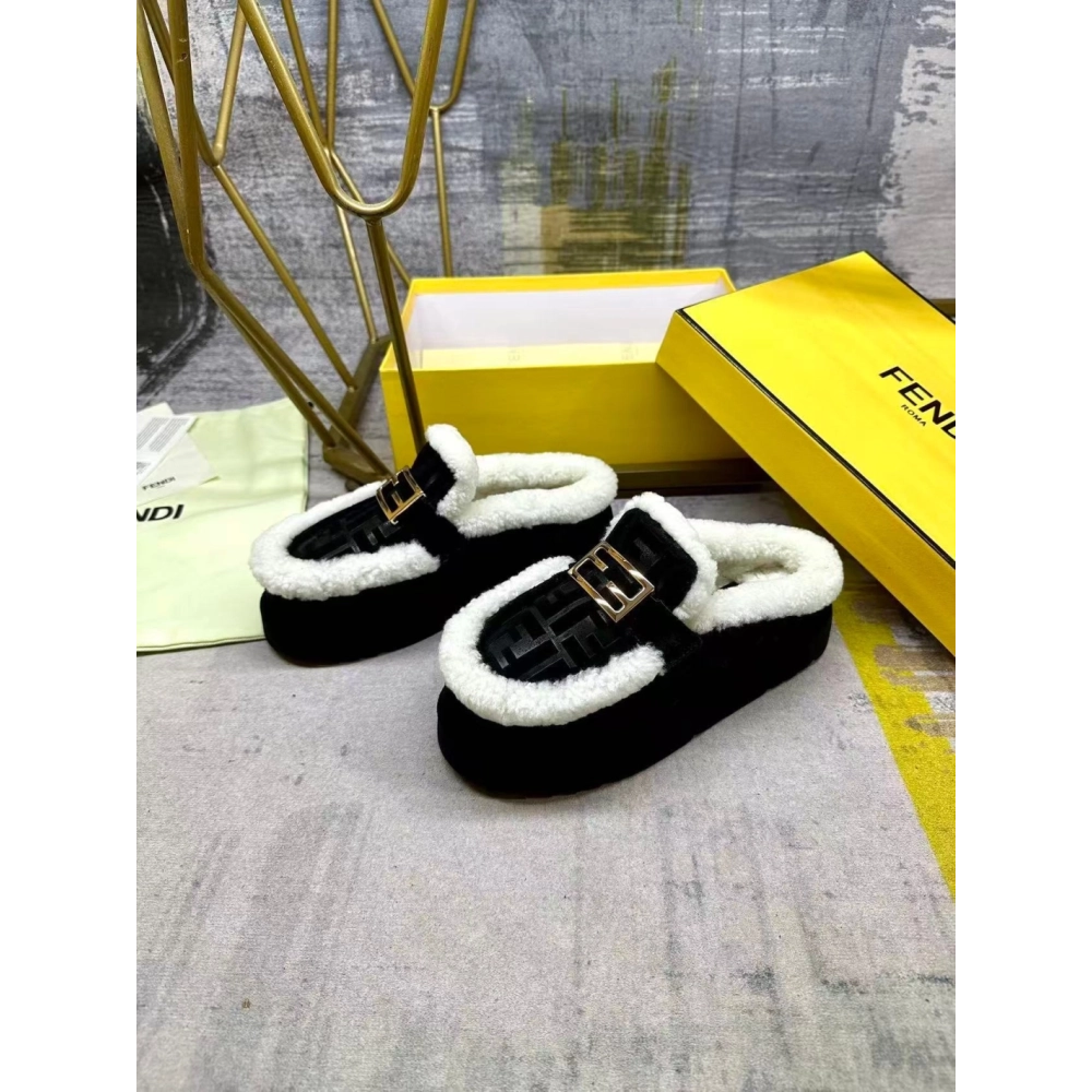 Fendi Slippers 047,Fendi Slippers,Slides Slippers,More Brands
