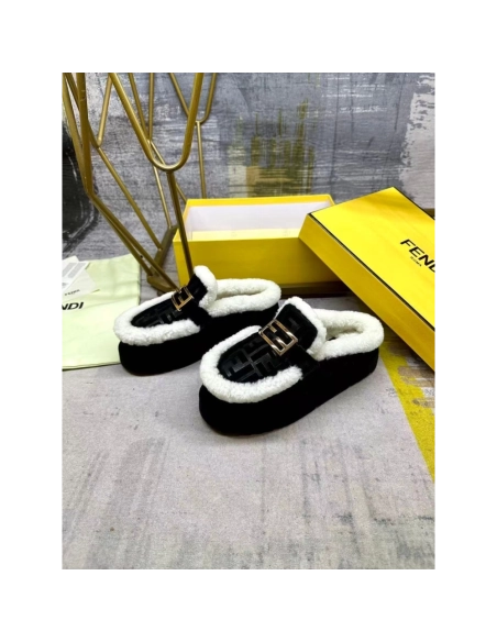 Fendi Slippers 047,Fendi Slippers,Slides Slippers,More Brands