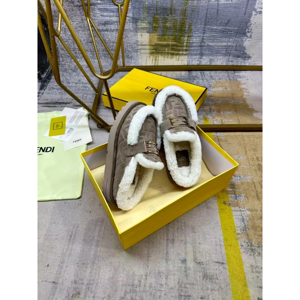 Fendi Slippers 048,Fendi Slippers,Slides Slippers,More Brands