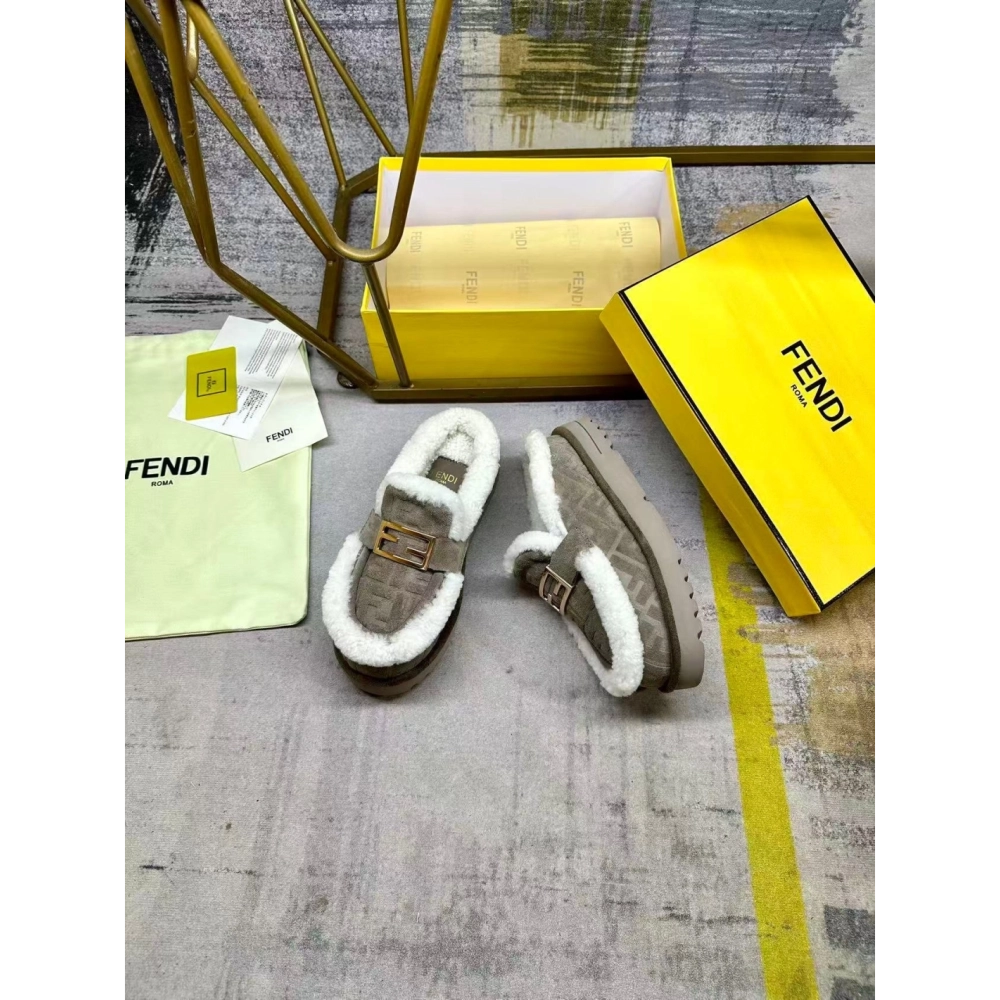 Fendi Slippers 048,Fendi Slippers,Slides Slippers,More Brands