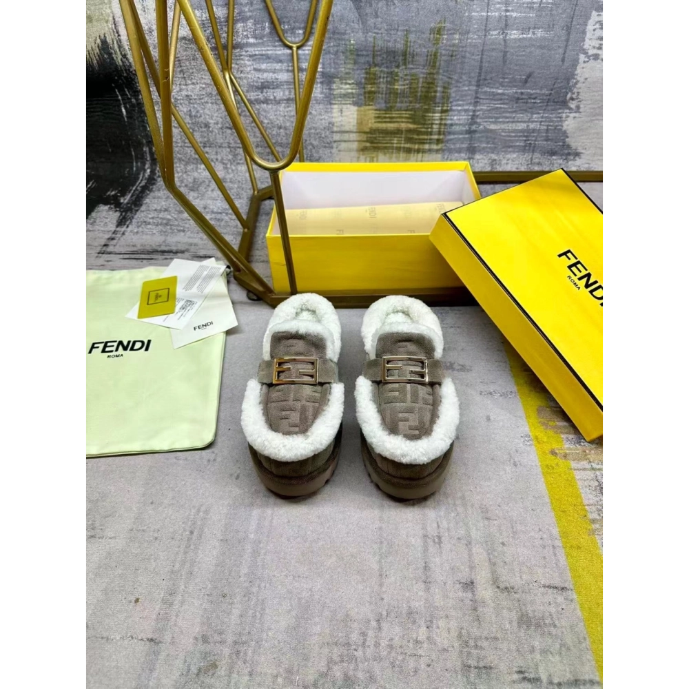 Fendi Slippers 048,Fendi Slippers,Slides Slippers,More Brands