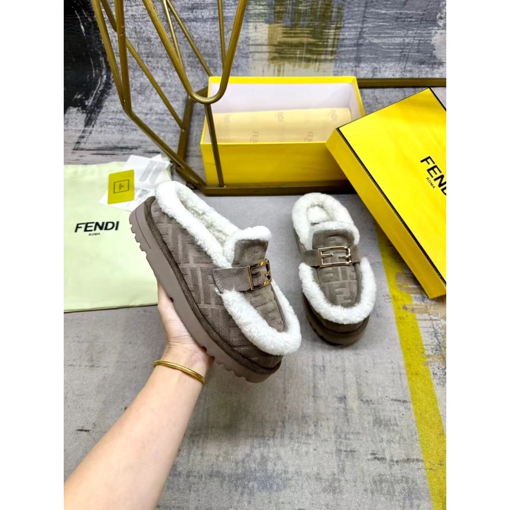 Fendi Slippers 048,Fendi Slippers,Slides Slippers,More Brands