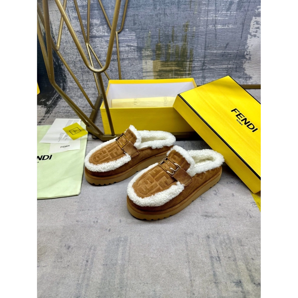 Fendi Slippers 049,Fendi Slippers,Slides Slippers,More Brands
