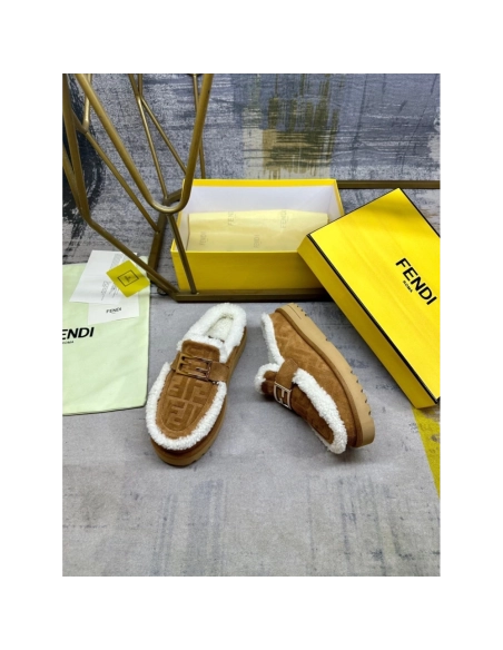 Fendi Slippers 049,Fendi Slippers,Slides Slippers,More Brands