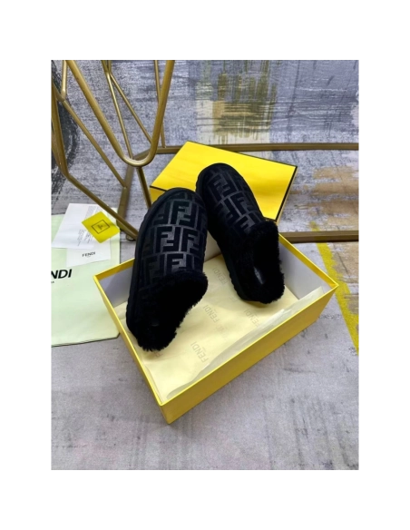 Fendi Slippers 050,Fendi Slippers,Slides Slippers,More Brands