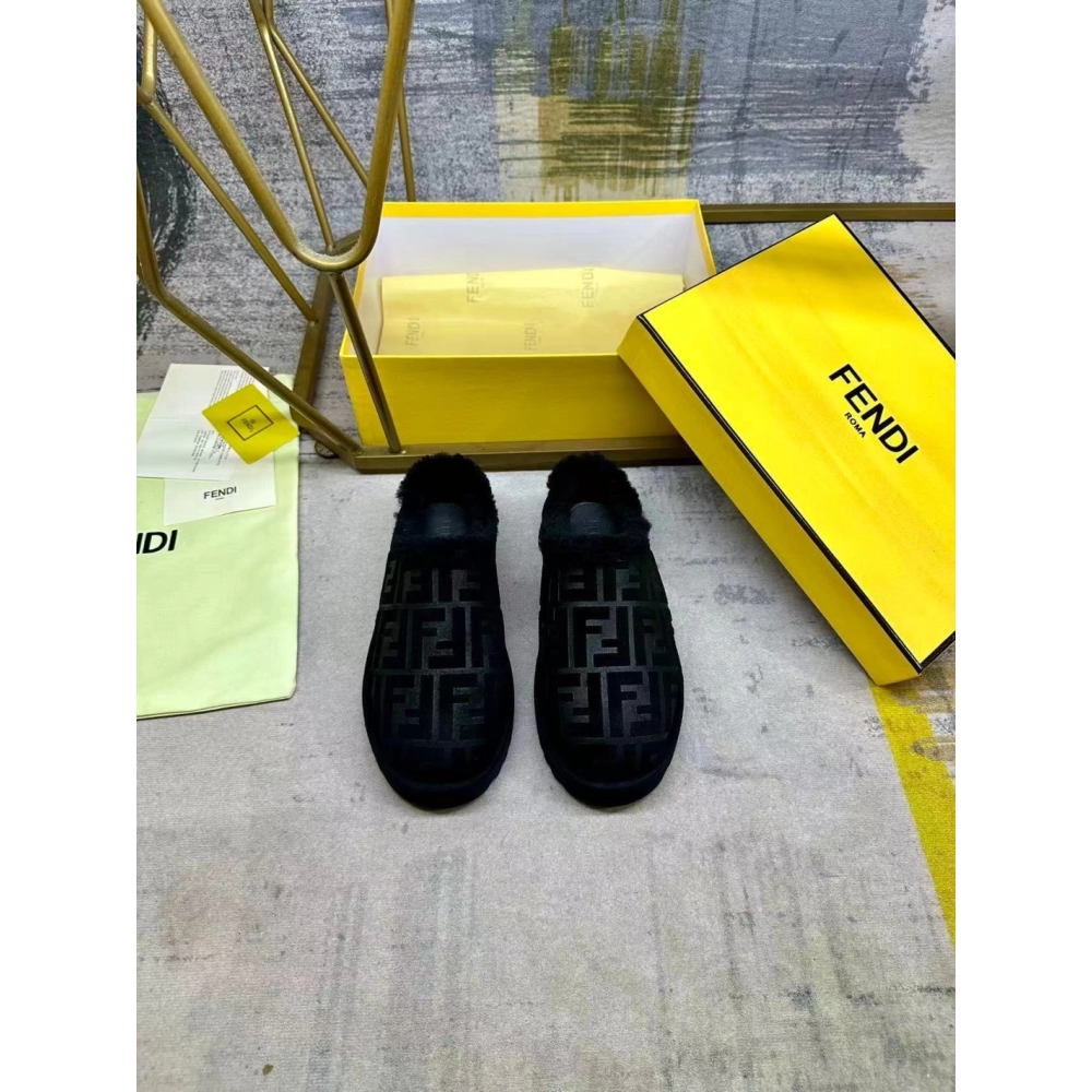 Fendi Slippers 050,Fendi Slippers,Slides Slippers,More Brands