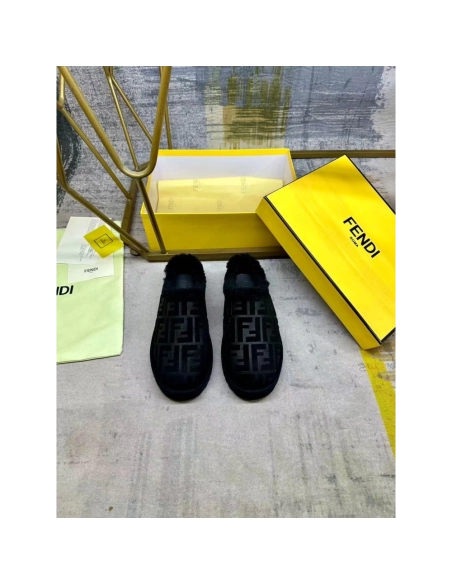 Fendi Slippers 050,Fendi Slippers,Slides Slippers,More Brands