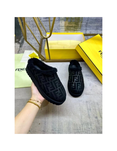Fendi Slippers 050,Fendi Slippers,Slides Slippers,More Brands