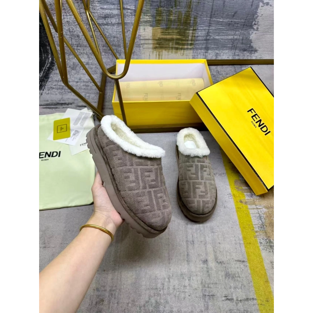 Fendi Slippers 051,Fendi Slippers,Slides Slippers,More Brands