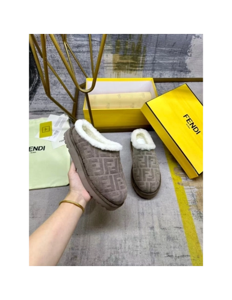Fendi Slippers 051,Fendi Slippers,Slides Slippers,More Brands