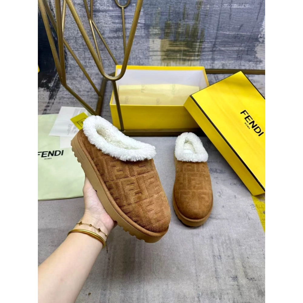 Fendi Slippers 052,Fendi Slippers,Slides Slippers,More Brands