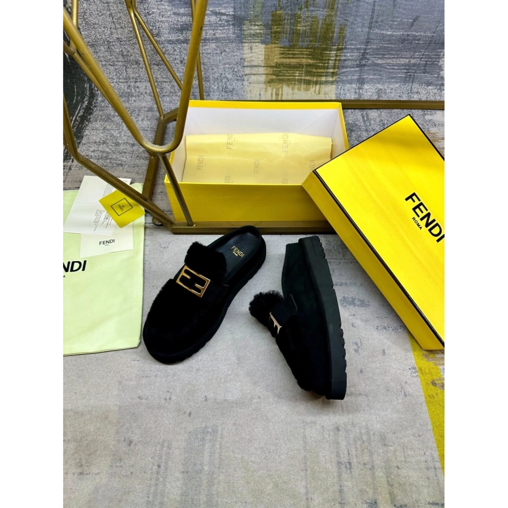 Fendi Slippers 053,Fendi Slippers,Slides Slippers,More Brands