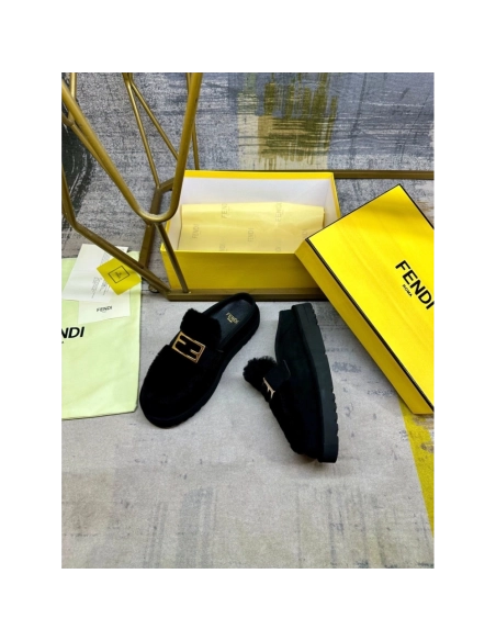 Fendi Slippers 053,Fendi Slippers,Slides Slippers,More Brands