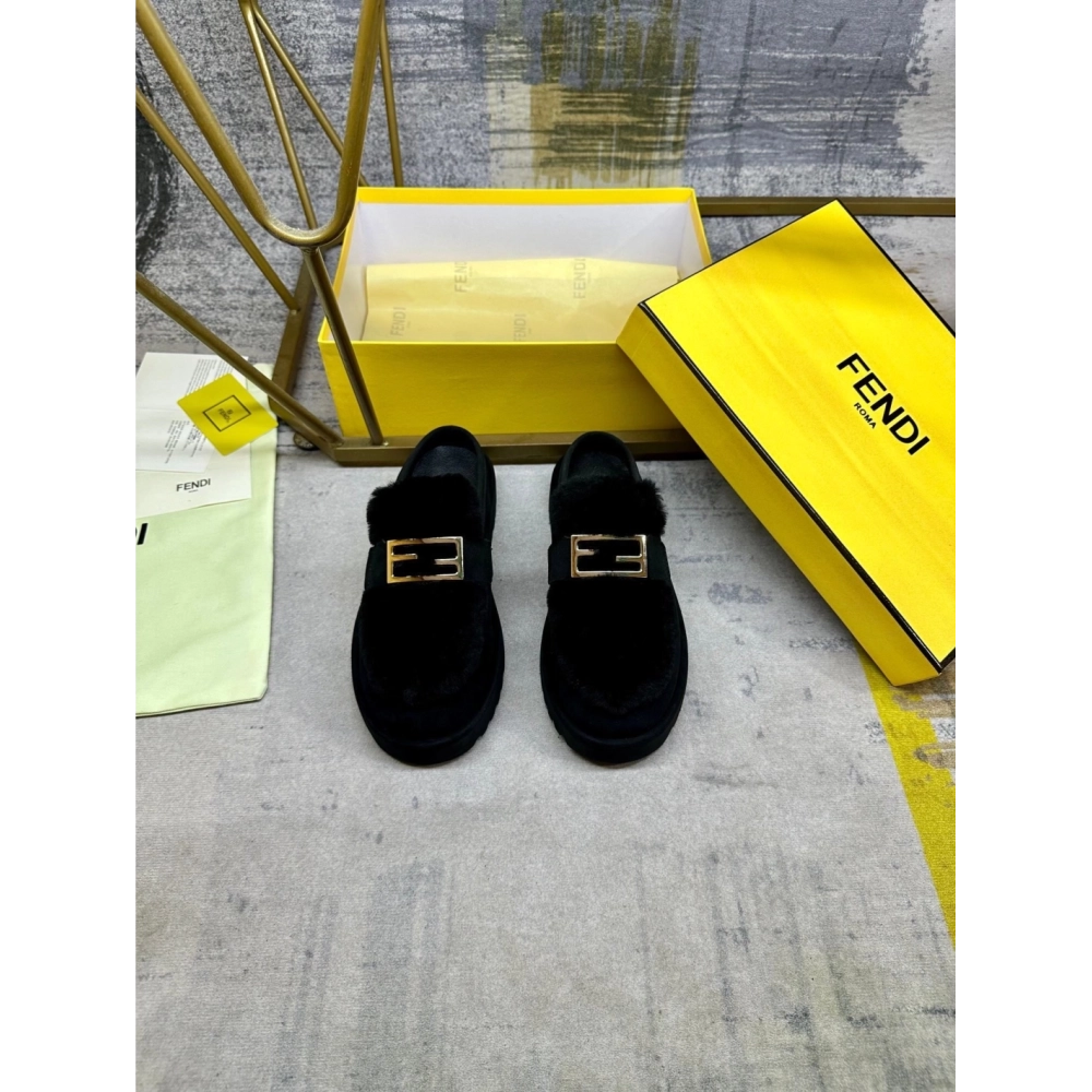 Fendi Slippers 053,Fendi Slippers,Slides Slippers,More Brands