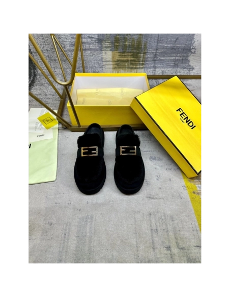 Fendi Slippers 053,Fendi Slippers,Slides Slippers,More Brands