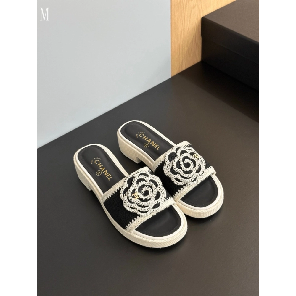 Chanel Slippers 122,Chanel Slippers,Slides Slippers,More Brands