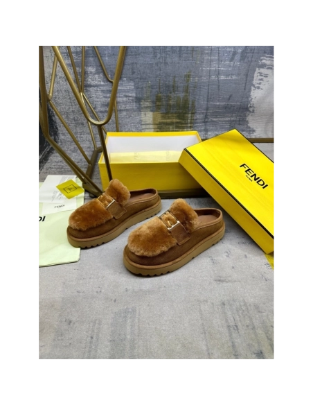 Fendi Slippers 054,Fendi Slippers,Slides Slippers,More Brands
