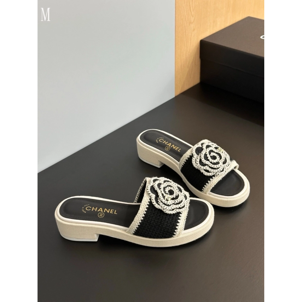 Chanel Slippers 122,Chanel Slippers,Slides Slippers,More Brands