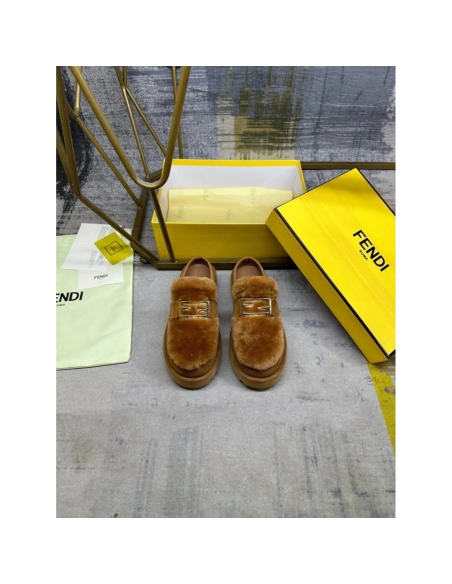 Fendi Slippers 054,Fendi Slippers,Slides Slippers,More Brands