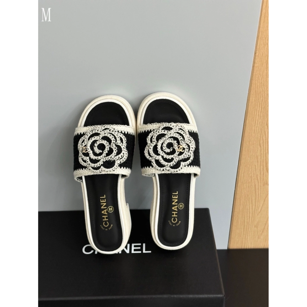 Chanel Slippers 122,Chanel Slippers,Slides Slippers,More Brands
