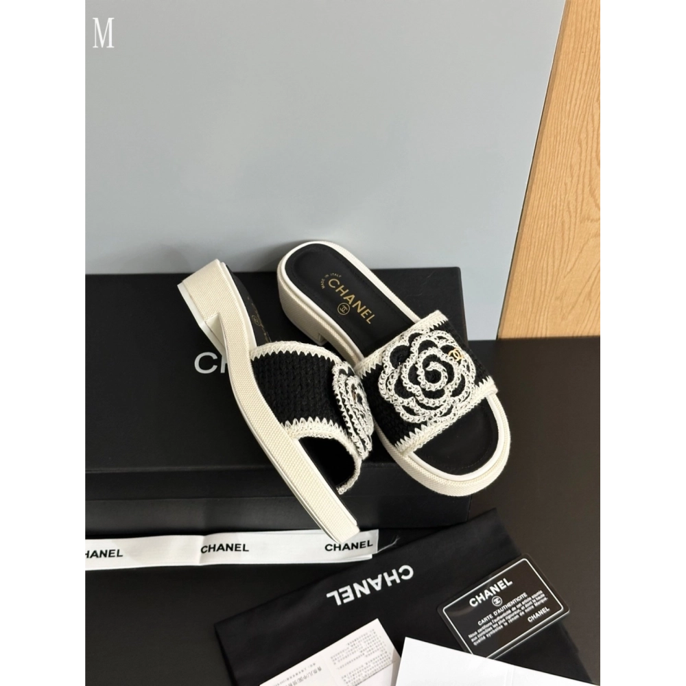 Chanel Slippers 122,Chanel Slippers,Slides Slippers,More Brands