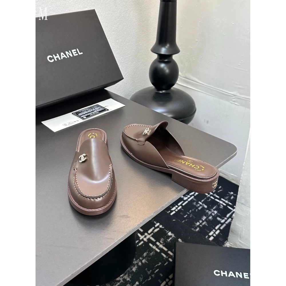 Chanel Slippers 076,Chanel Slippers,Slides Slippers,More Brands