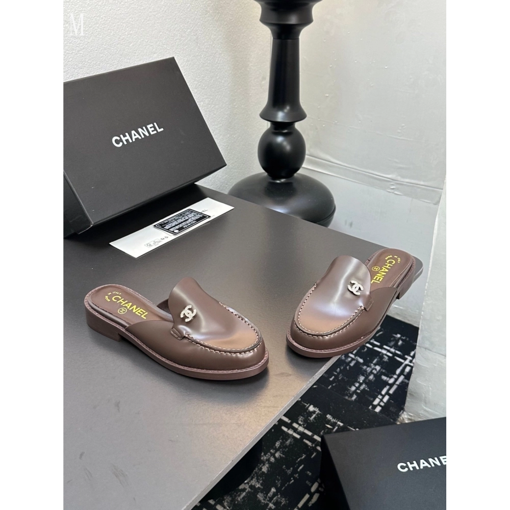 Chanel Slippers 076,Chanel Slippers,Slides Slippers,More Brands