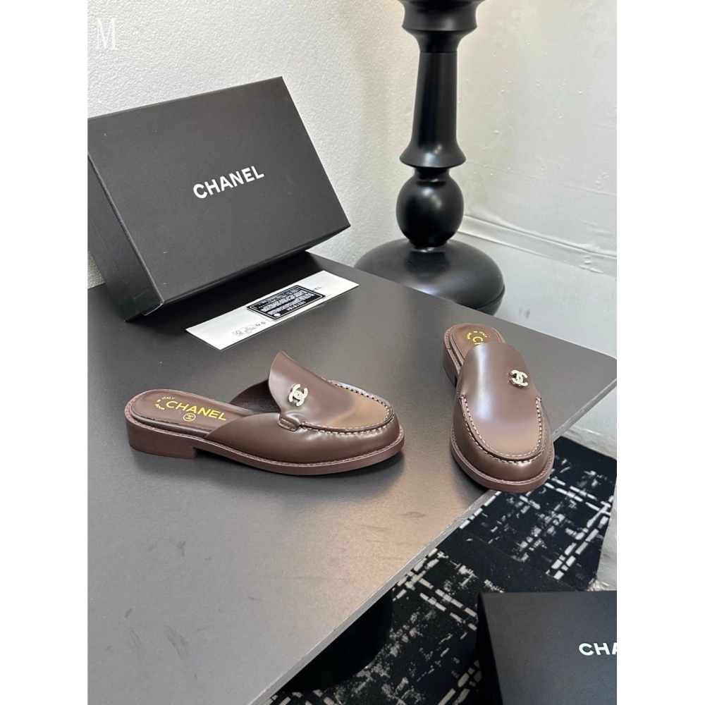 Chanel Slippers 076,Chanel Slippers,Slides Slippers,More Brands