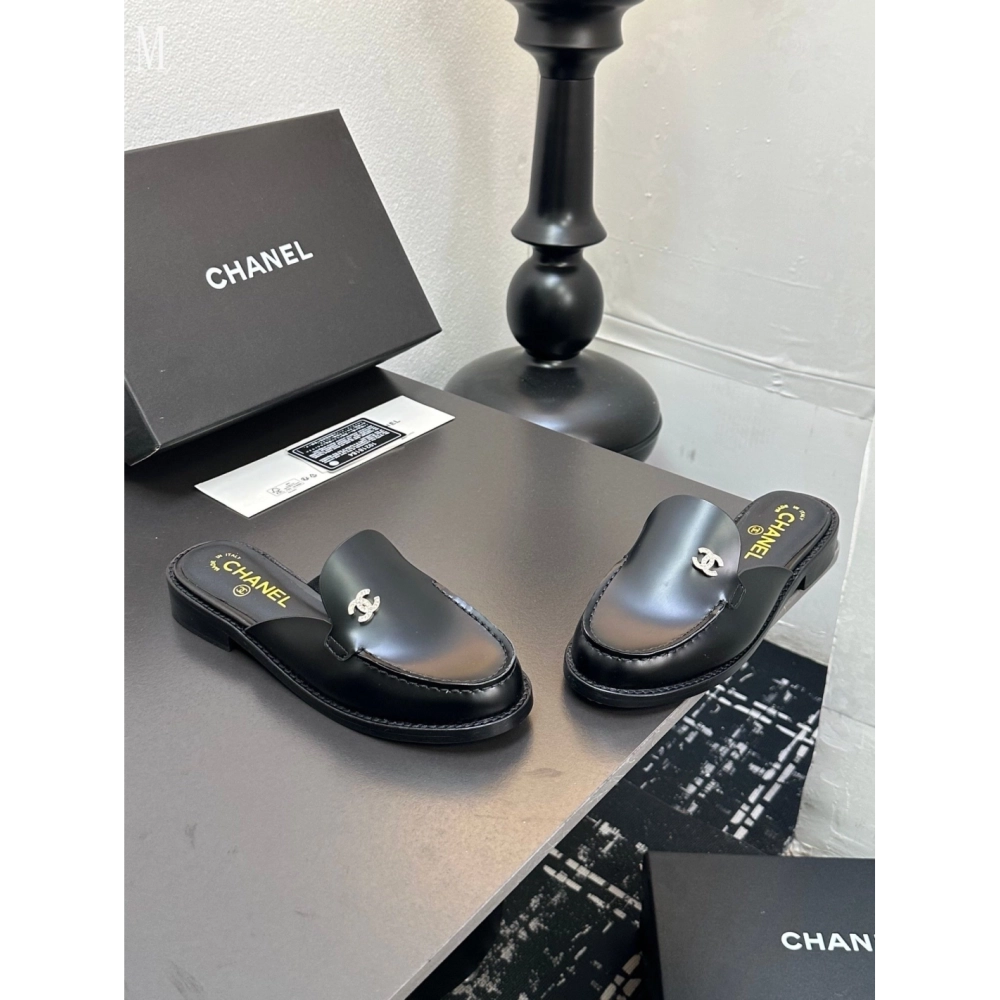 Chanel Slippers 077,Chanel Slippers,Slides Slippers,More Brands