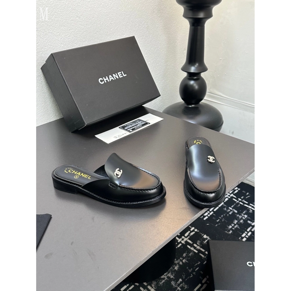 Chanel Slippers 077,Chanel Slippers,Slides Slippers,More Brands