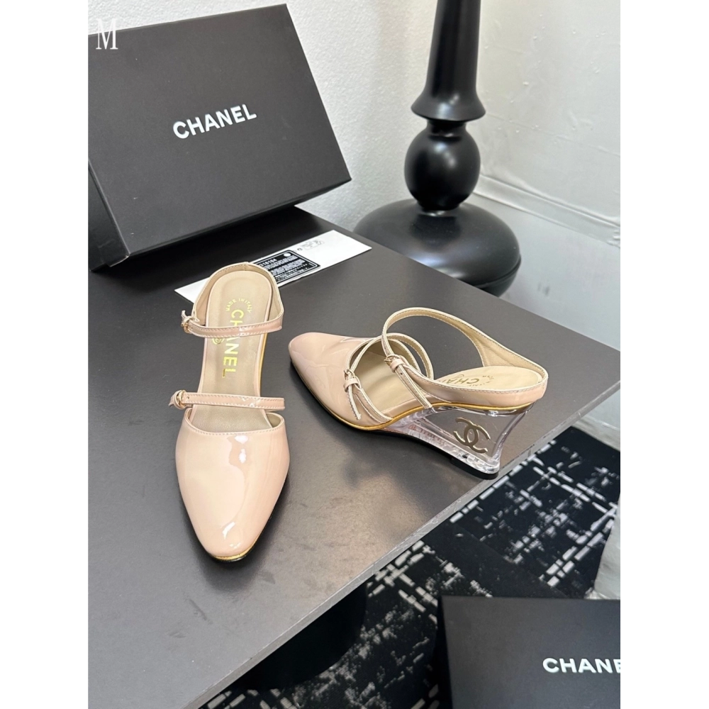 Chanel Slippers 080,Chanel Slippers,Slides Slippers,More Brands