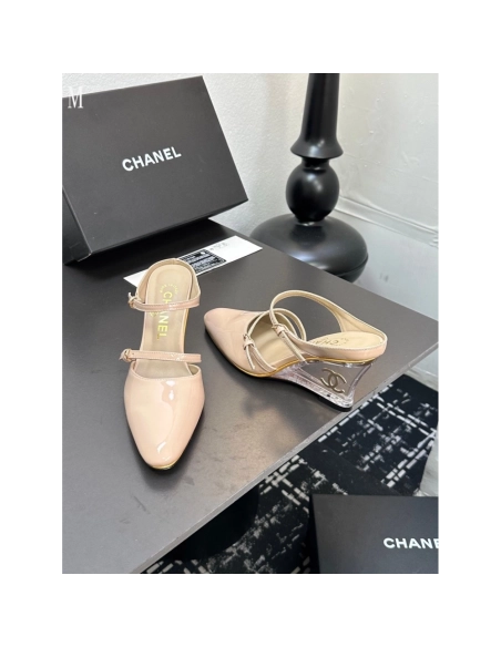 Chanel Slippers 080,Chanel Slippers,Slides Slippers,More Brands