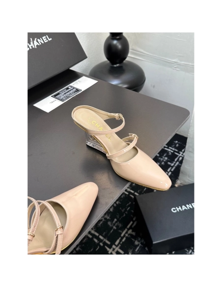 Chanel Slippers 080,Chanel Slippers,Slides Slippers,More Brands