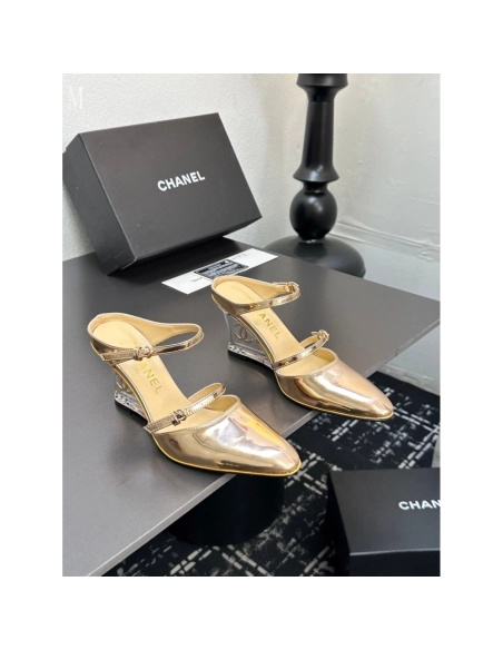 Chanel Slippers 081,Chanel Slippers,Slides Slippers,More Brands
