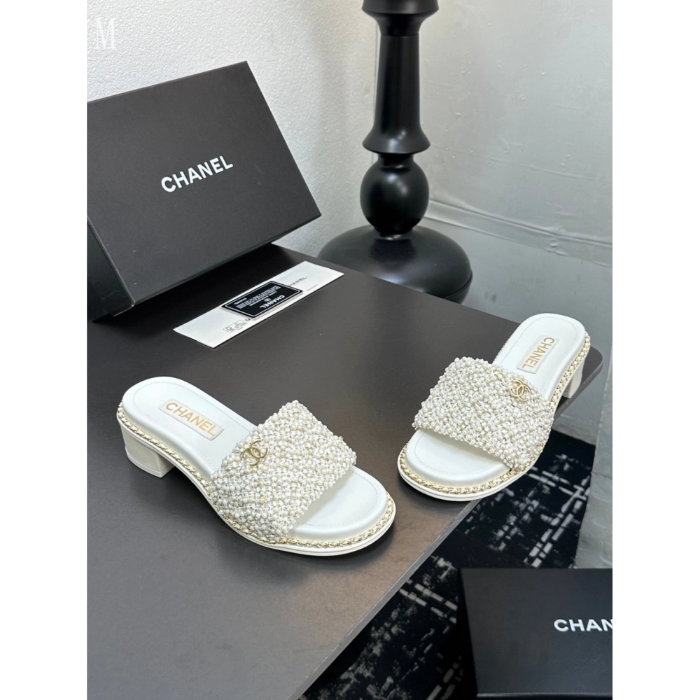 Chanel Slippers 085,Chanel Slippers,Slides Slippers,More Brands