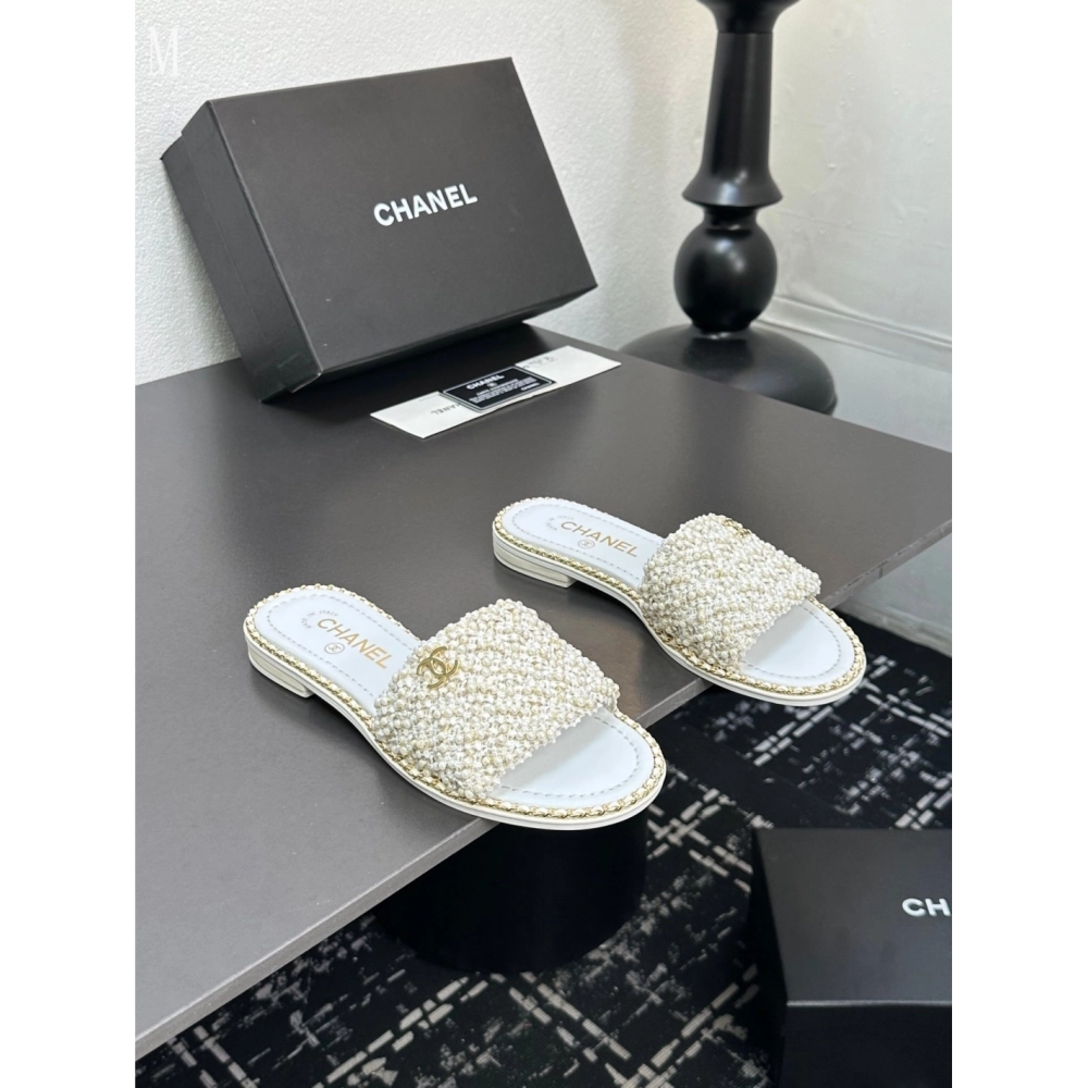 Chanel Slippers 090,Chanel Slippers,Slides Slippers,More Brands
