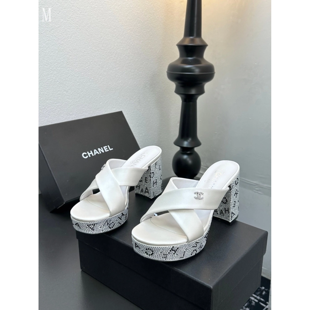 Chanel Slippers 092,Chanel Slippers,Slides Slippers,More Brands
